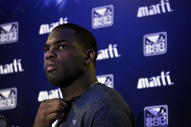 巴西双塔玻璃之殇！米利唐与布雷默难逃伤病魔爪，近年连续重伤